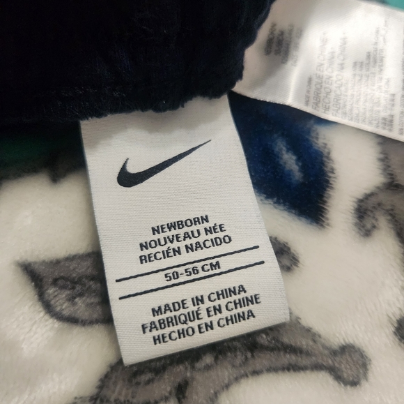 Nwot Nike NewBorn 2pc Set size Newborn - Picture 4 of 6